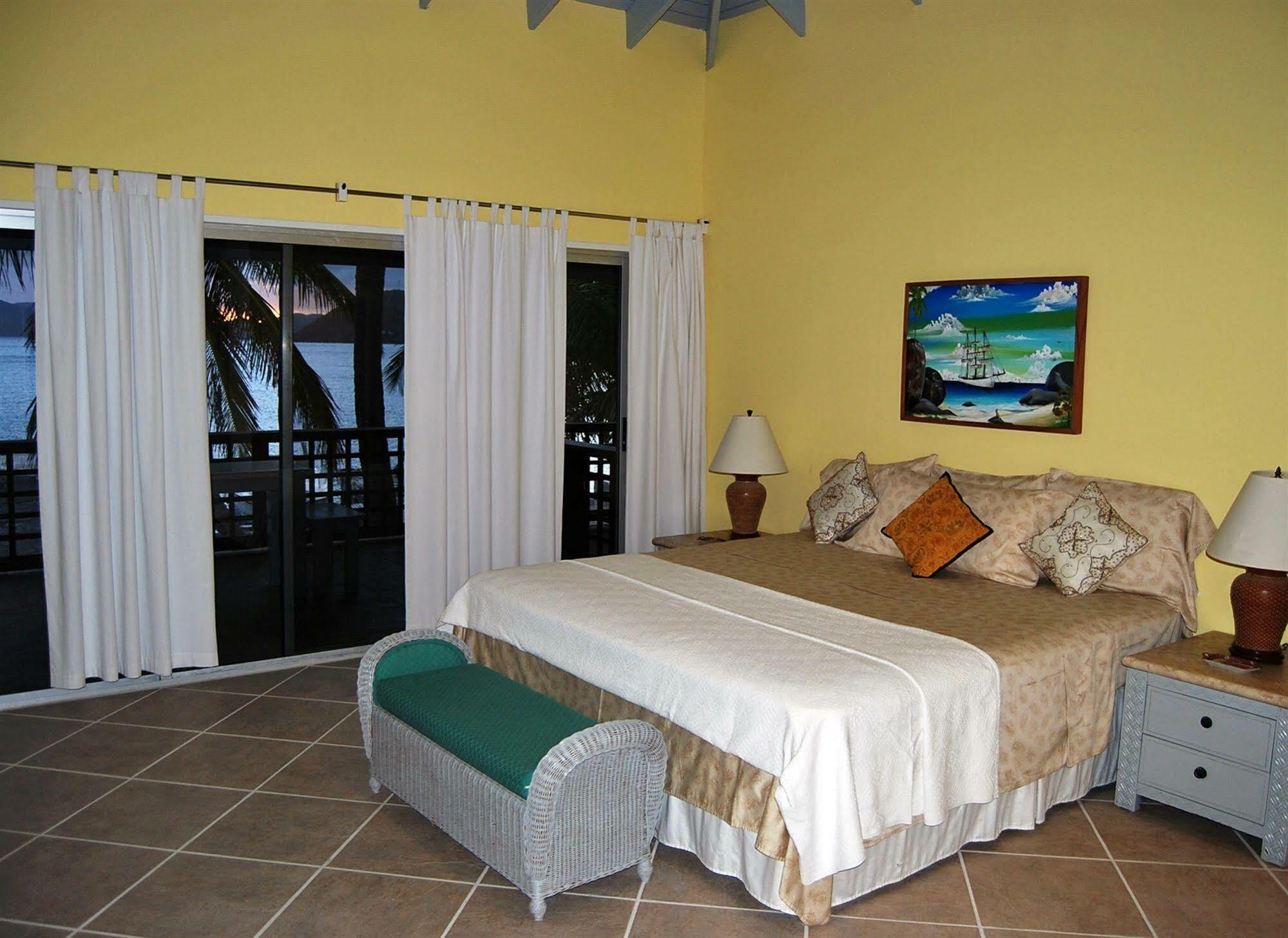 Fort Recovery Villa Suites Hotel Freshwater Pond Exterior foto